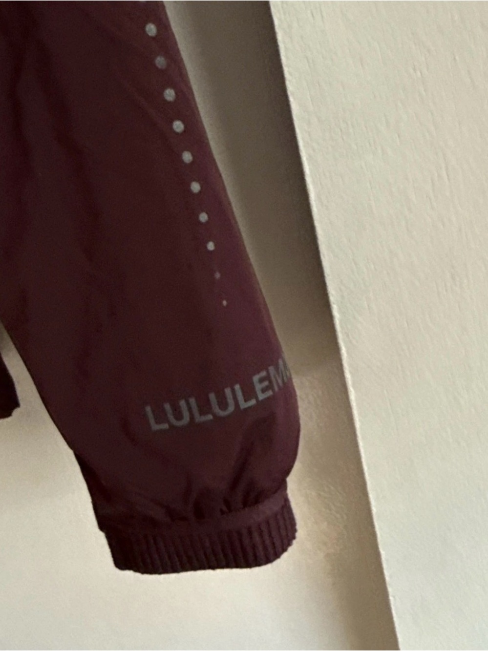 Lululemon Down for It All Jacket Cassis Plum Goose Down Hooded Jacket Size 4 - Picture 4 of 6